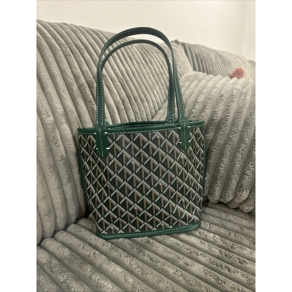 Women's Green Logo Mini Tote Bag Open Top Double Handles White Stitch Geometric